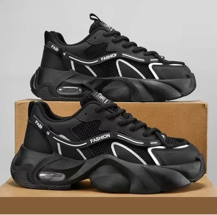 lejano Sneakers For Men (Black,) 1